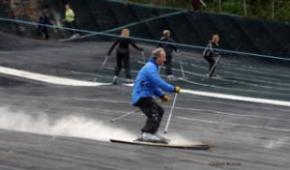 kendal ski club adult skiing 1m 300x176